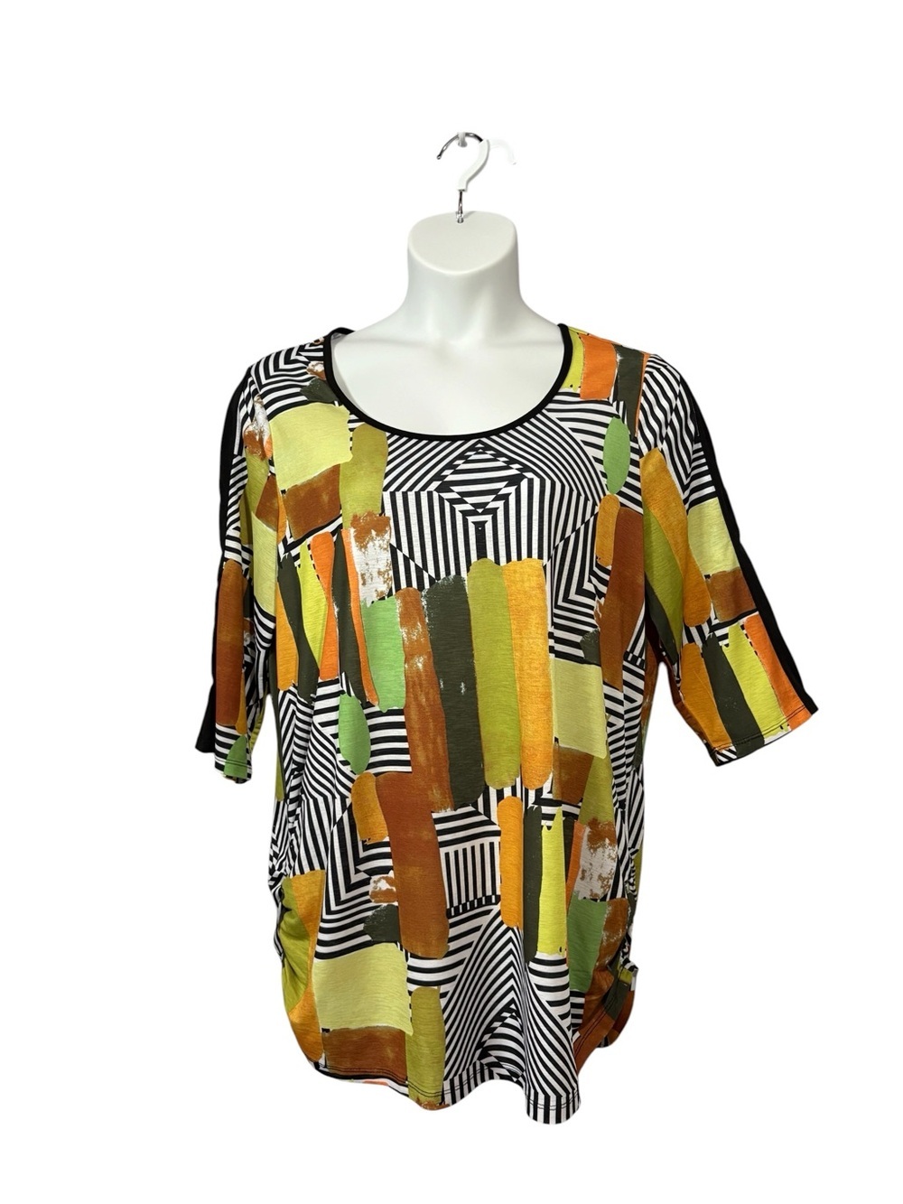 CLAIRE FRANCE, 1X Plus Size, Abstract Geometric Stretch Tunic Top, Black Colors - Picture 4 of 9